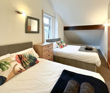 4 Bed Semi-Detached House, Victoria Road, M16 - Photo 6