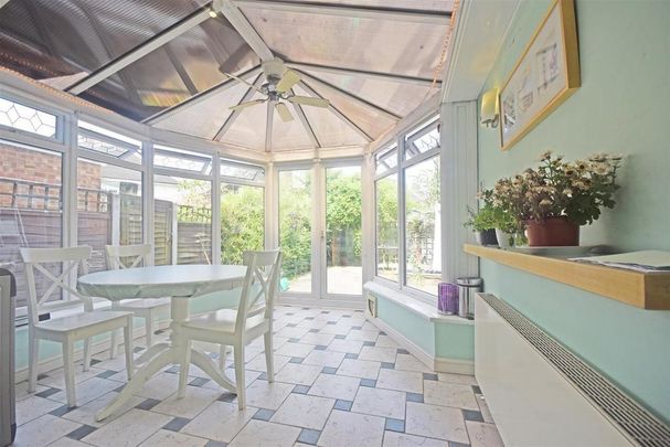 4 bedroom terraced house to rent - Photo 1