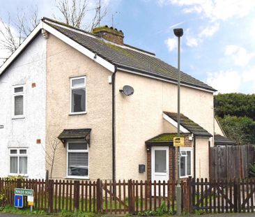 2 bedroom semi-detached house to rent - Photo 5