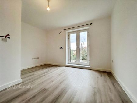 4 bedroom detached house to rent - Photo 4