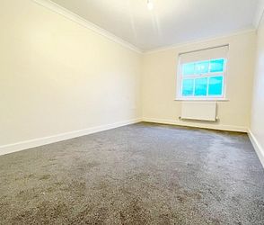 College Square, Westgate, CT8 8BW, Kent - Photo 2