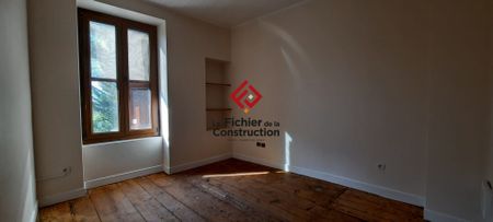 Location Maison 5 pièces 136m² ST ISMIER 38330 - Photo 2