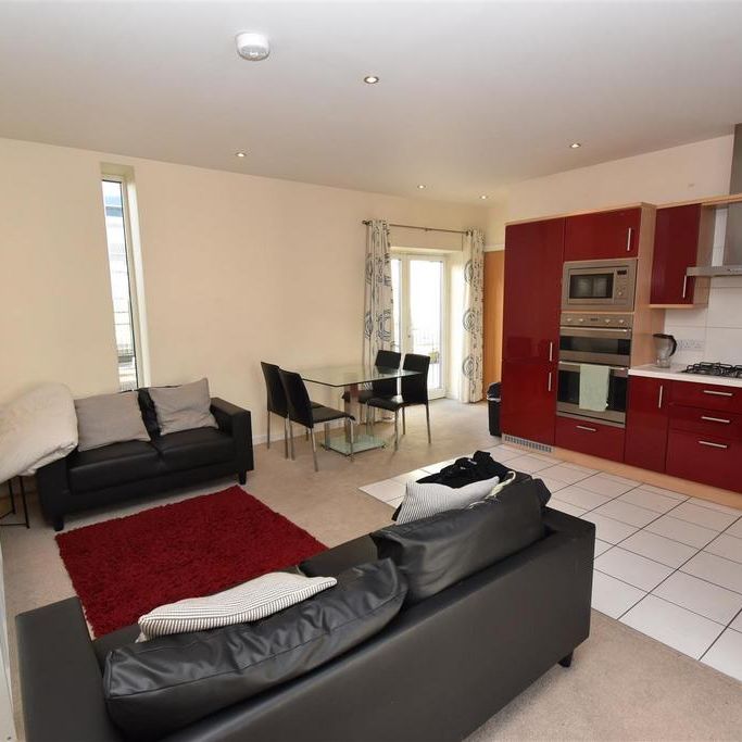 3 bedroom flat to rent - Photo 1