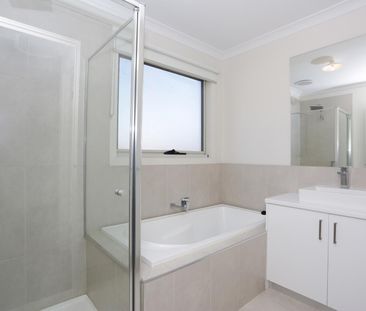 41 Altitude Drive, Doreen VIC 3754 - House For Rent | Domain - Photo 6