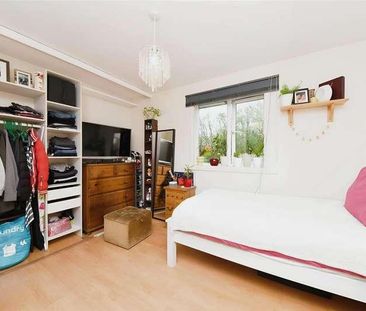 Silver Birch Close, Friern Barnet, N11 - Photo 4