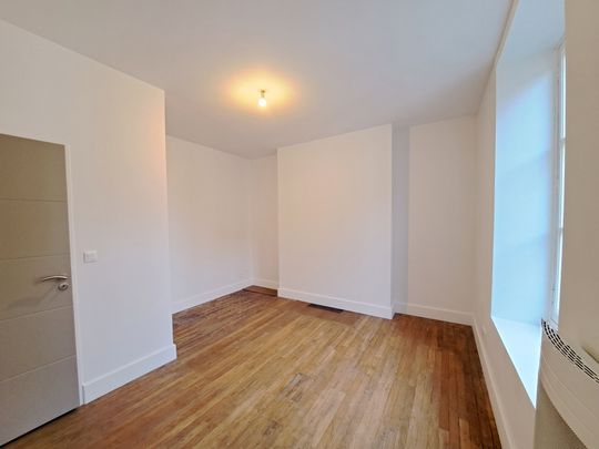 Location Appartement 2 pièces 54m² TROYES 10000 - Photo 1