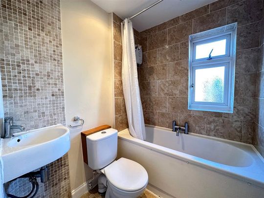 2 bedroom terraced house to rent - Photo 1