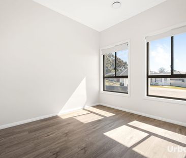 Brand New Family Home with Modern Comforts + One Week Free Rent! - Photo 2