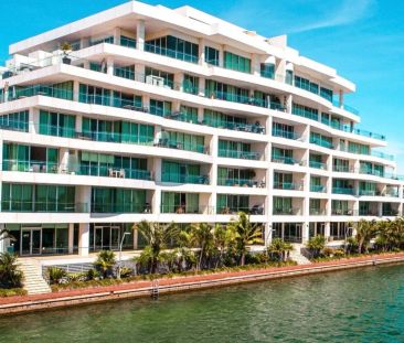 LUXURY 3-BEDROOM APARTMENT, WALKING DISTANCE TO WESTFIELD SHOPPING ... - Photo 4