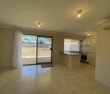 12 Grande Way, Beechboro WA 6063 - House For Rent - $720 | Domain - Photo 2