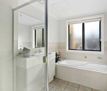 Ground Floor Unit With Yard In Stellar Location - Photo 5