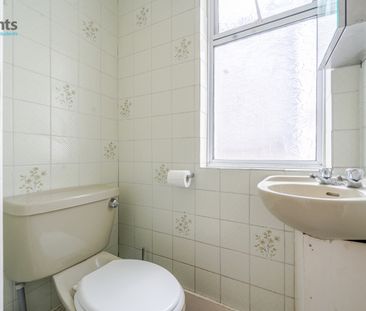 4 bedroom terraced house to rent - Photo 6