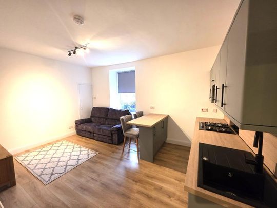 1 bedroom flat to rent - Photo 1