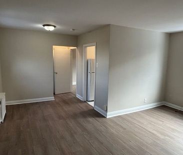 For Lease - 11 Anglesey Boulevard Unit# 310, Toronto, Ontario - Photo 5