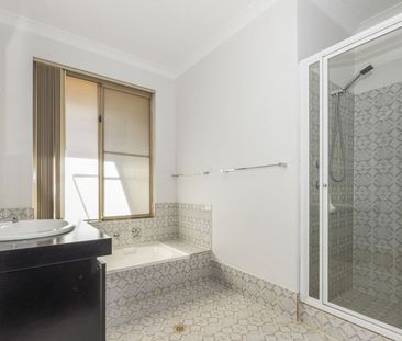 Spacious 3x2 Family Home on a Massive Block – Clarkson - Photo 5