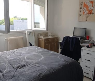 Location Appartement 4 pièces 68m² COLLEVILLE MONTGOMERY 14880 - Photo 1