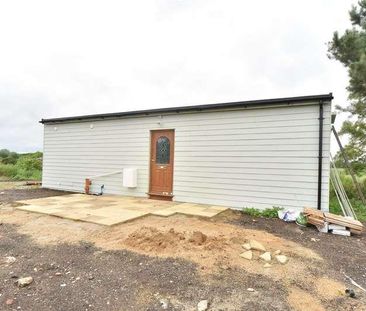 Jr, Cabin, Eldon Farm, Holywell Row, Bury St. Edmunds, Suffolk, IP28 - Photo 6