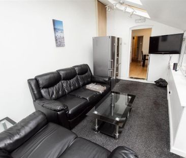 6 bedroom apartment to rent - Photo 1