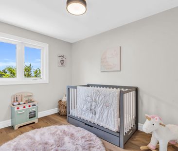 For Lease - 8 Chadwick Avenue, Guelph, Ontario - Photo 2