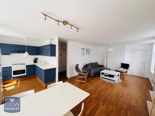Location Appartement 4 pièces 106m² LILLE 59000 - Photo 1