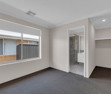 Four Bedroom Home in Lakelands - Photo 4