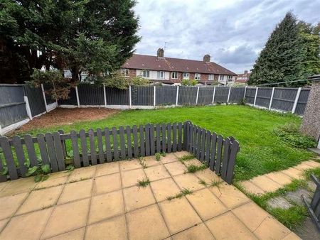 Wimborne Close, Dovecot, Liverpool, L14 - Photo 2