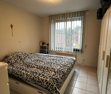 Appartement te huur met twee slaapkamers in Kortrijk. - Photo 5