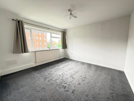 2 bedroom maisonette to rent - Photo 2