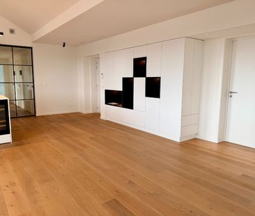PENTHOUSE SERVICEFLAT MET 3 SLPK, 2 BADK, 2 TERRASSEN - Foto 2