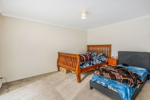 Beautifully Presented Home - Photo 1