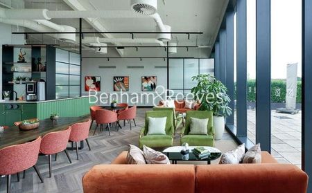 Sibley House, Greenleaf Walk, UB1 - Photo 5