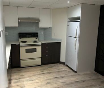 For Lease - 21 Flamingo Crescent Unit# Unit 2, Toronto, Ontario - Photo 4