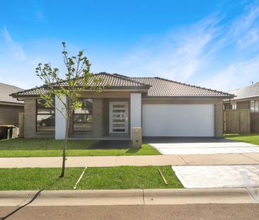 72 Sandpiper Circuit, Aberglasslyn - Photo 2