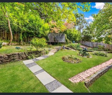 Quiet family living & conveniently close to Hornsby amenities - Photo 4