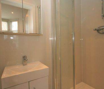 Studio to rent - Photo 6