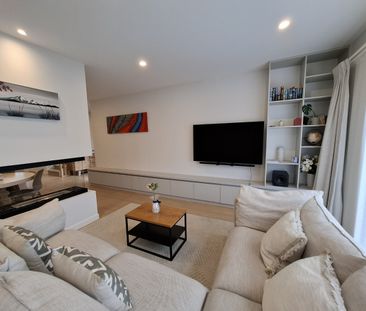 27 Pukeko Road, Hobsonville - Photo 1