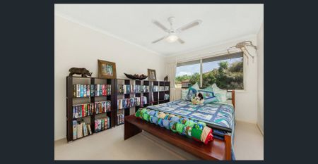 Immaculate Townhouse in Highly Sought after Santa Cruz Gardens - Photo 2