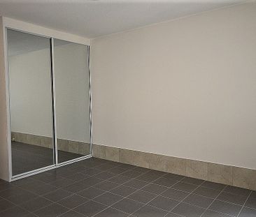 Lovely Studio Apartment - Photo 2