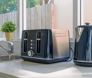 14 Holt, Sydney - Photo 4