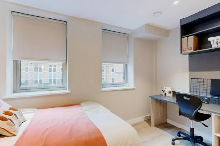 Social Studio Plus Mid Level - Photo 2