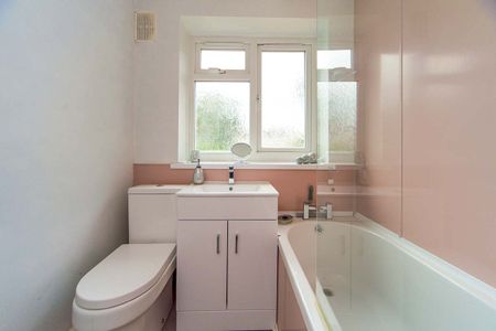 Sussex Road - Photo 2