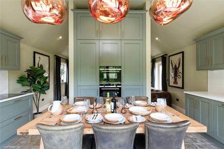 3 bedroom detached house to rent - Photo 5