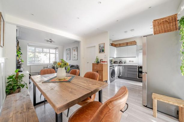 4 bedroom house to rent - Photo 1