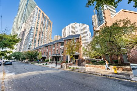 For Lease - 24 IRWIN Avenue, Toronto, Ontario - Photo 5