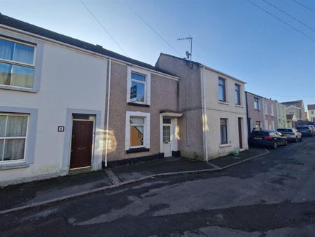 Pegler Street, Brynhyfryd, SA5 9JT, Swansea - Photo 2