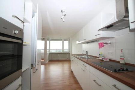 4,5-Zimmer-Wohnung mit Fernsicht - FRISCH RENOVIERT! - Foto 4