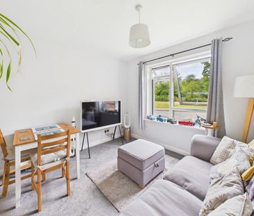 1 bedroom ground floor flat to rent - Photo 3