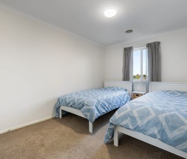 THREE BEDROOM DELIGHT - Photo 2