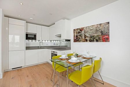 1 bedroom penthouse to rent - Photo 2