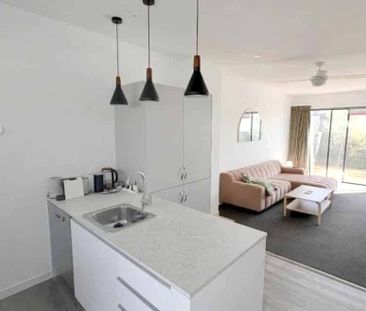 14/6 Oswald Crescent, Paparangi - Photo 2